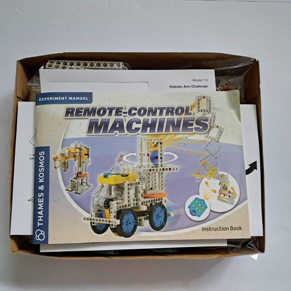 Thames & Kosmos Remote Control Machines Building Construction Kit STEAM STEM - Picture 3 of 10